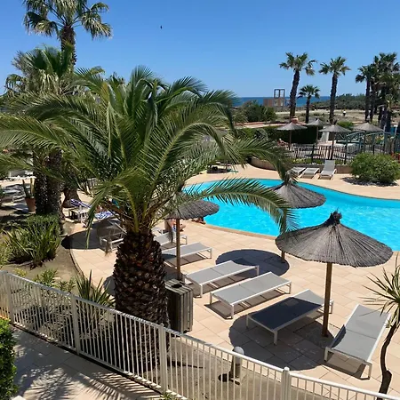 Lagune Piscine Saint-Cyprien (Pyrenees-Orientales)